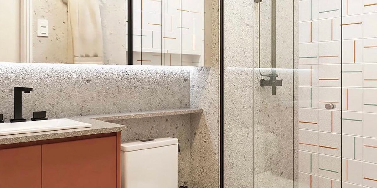 Banheiro com painel Decor Lines em três colorways — ocre, nude e menta — em parede de destaque