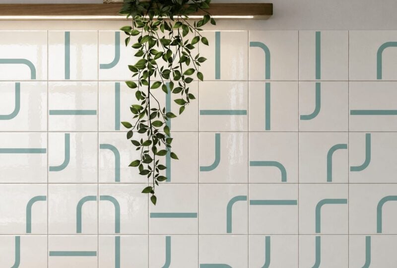 Painel Max Verde Menta em parede de cozinha — TAI Azulejos
